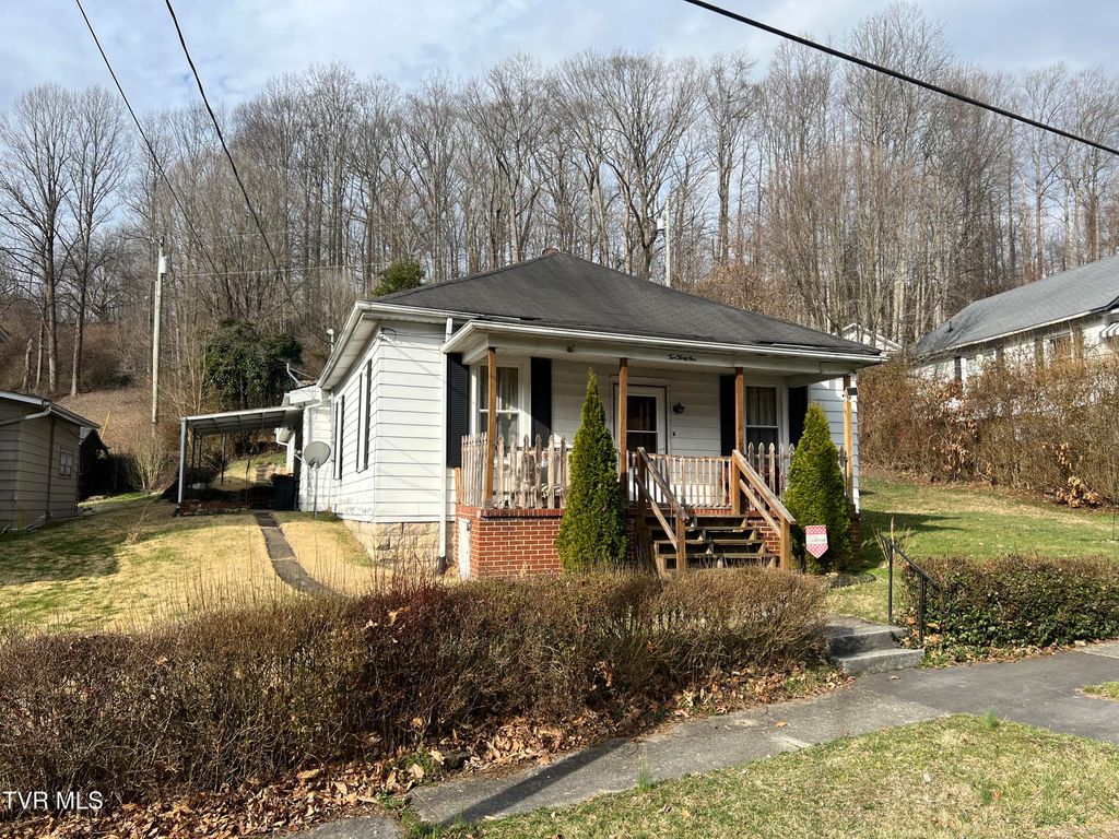 Photo of 231 11th Street, Norton, VA 24273 (MLS # 9991903)
