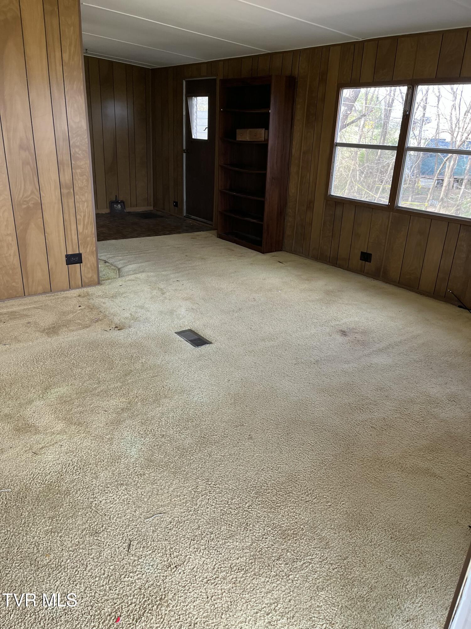 108 Crosswhite Lane, Erwin, Tennessee image 4
