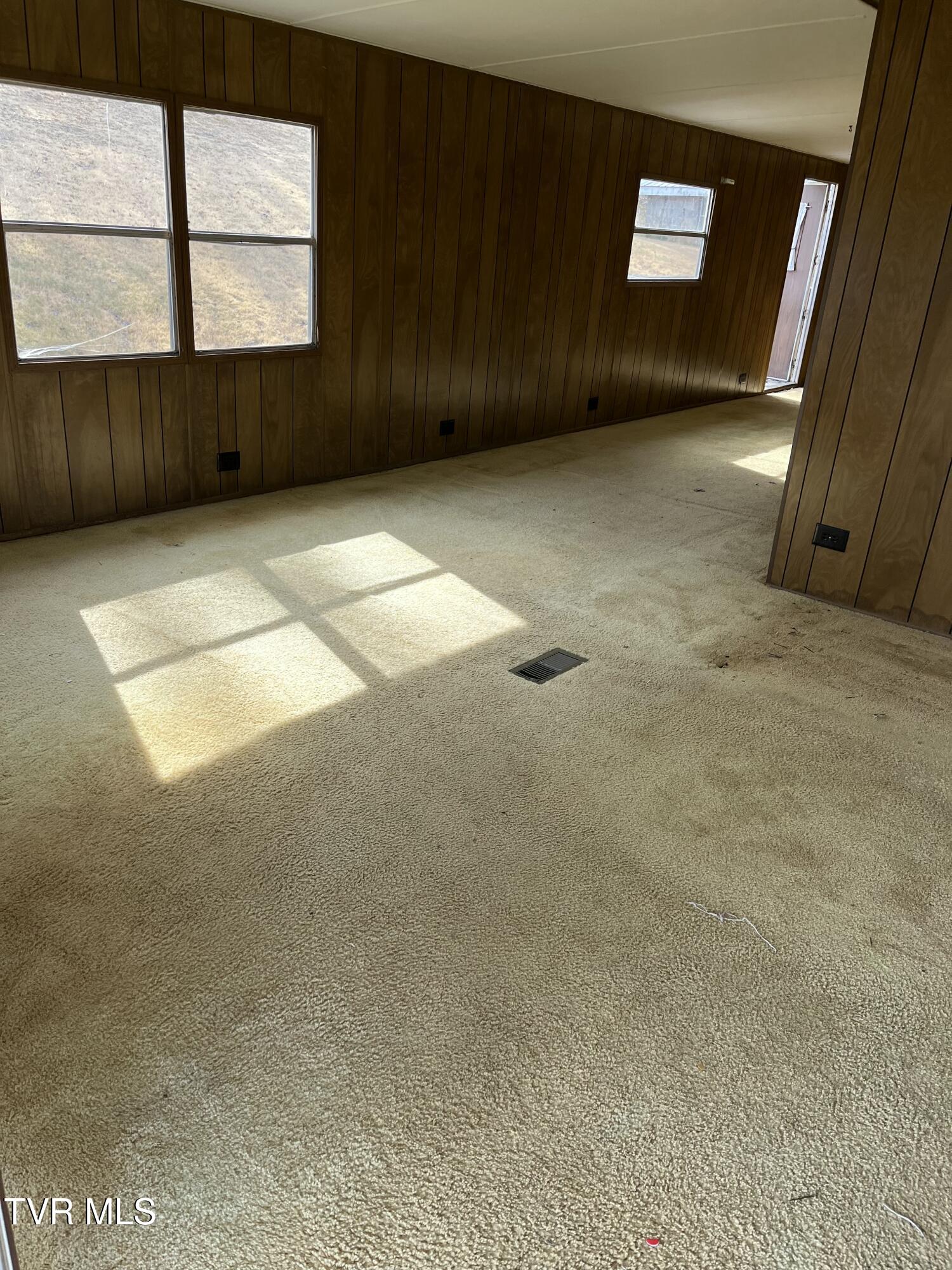108 Crosswhite Lane, Erwin, Tennessee image 3