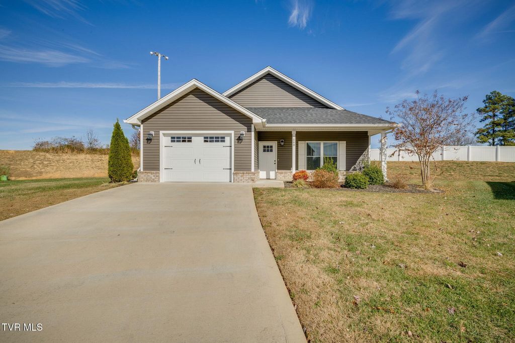 Photo of 168 Gunners Way, Gray, TN 37615 (MLS # 9988341)