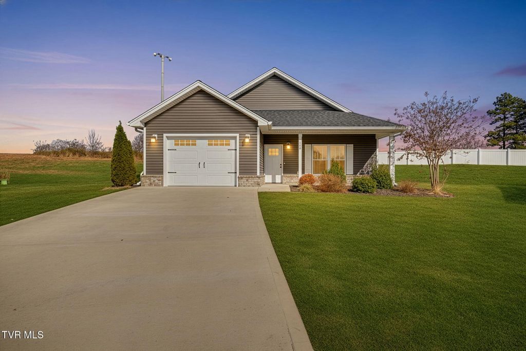 Photo of 168 Gunners Way, Gray, TN 37615 (MLS # 9988341)