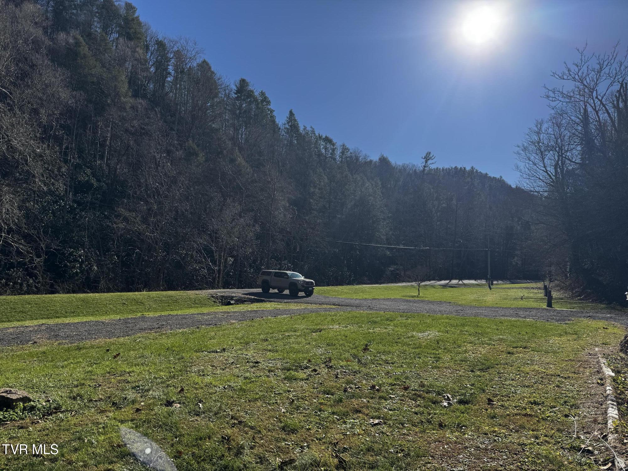 4264 Old Asheville Highway, Flag Pond, Tennessee image 7
