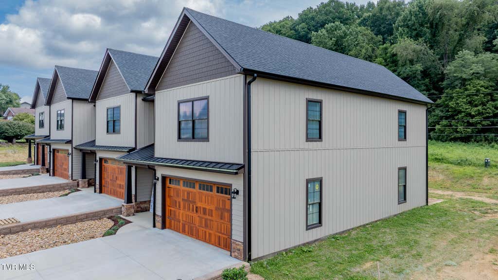 Photo of 1036 Cummings Street #7, Abingdon, VA 24211 (MLS # 9999731)