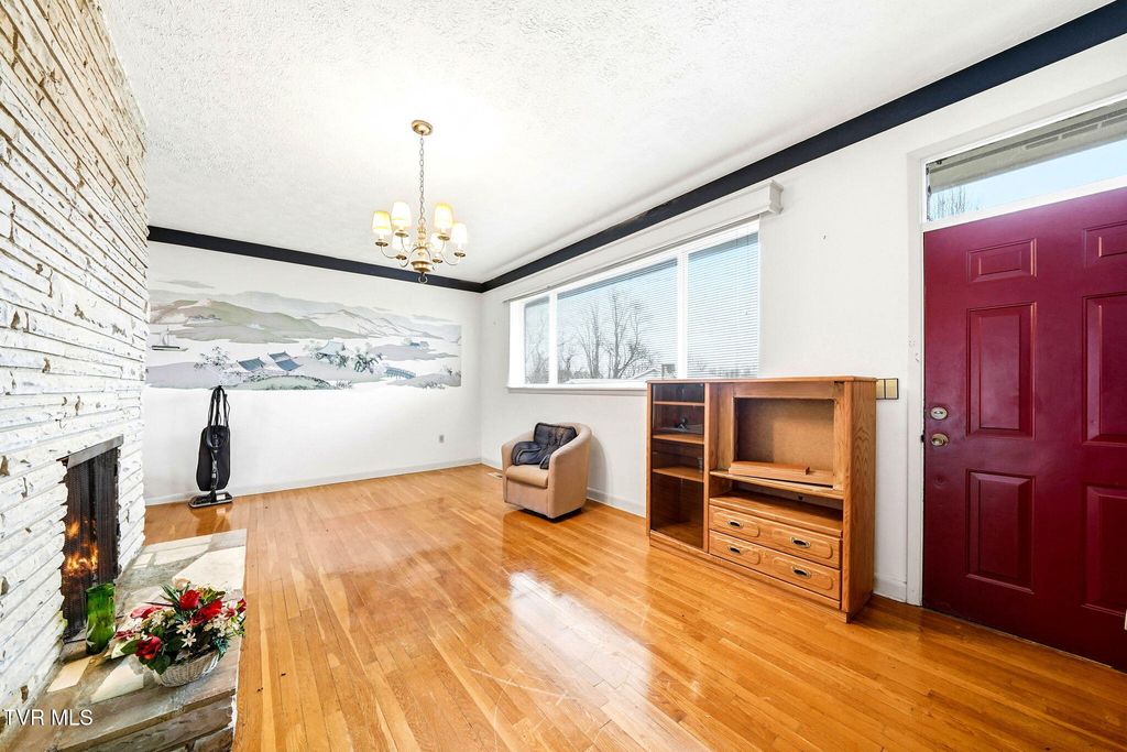 Photo of 748 Navaho Trail, Bristol, VA 24201 (MLS # 9989163)