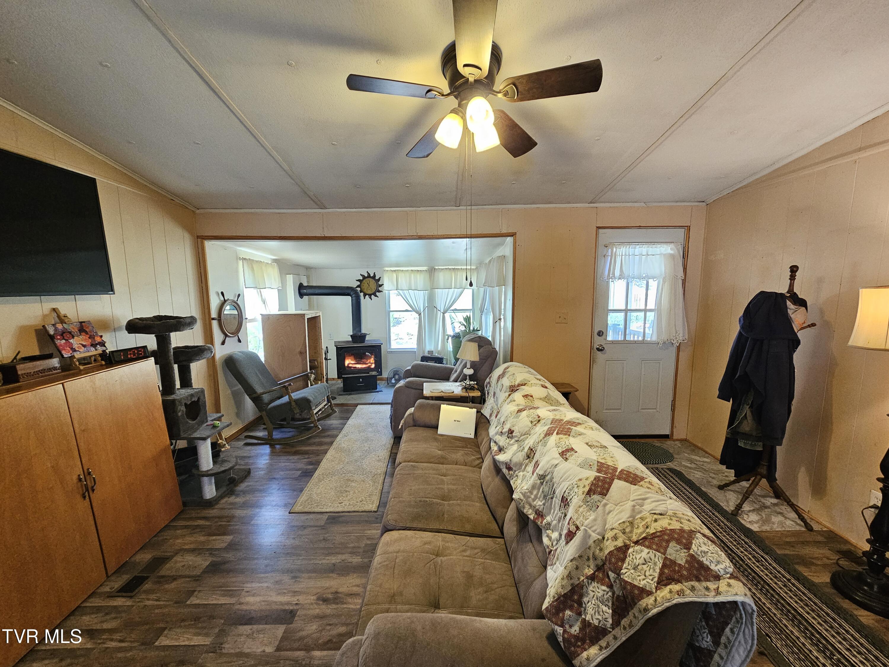 149 Doty Road, Roan Mountain, Tennessee image 9
