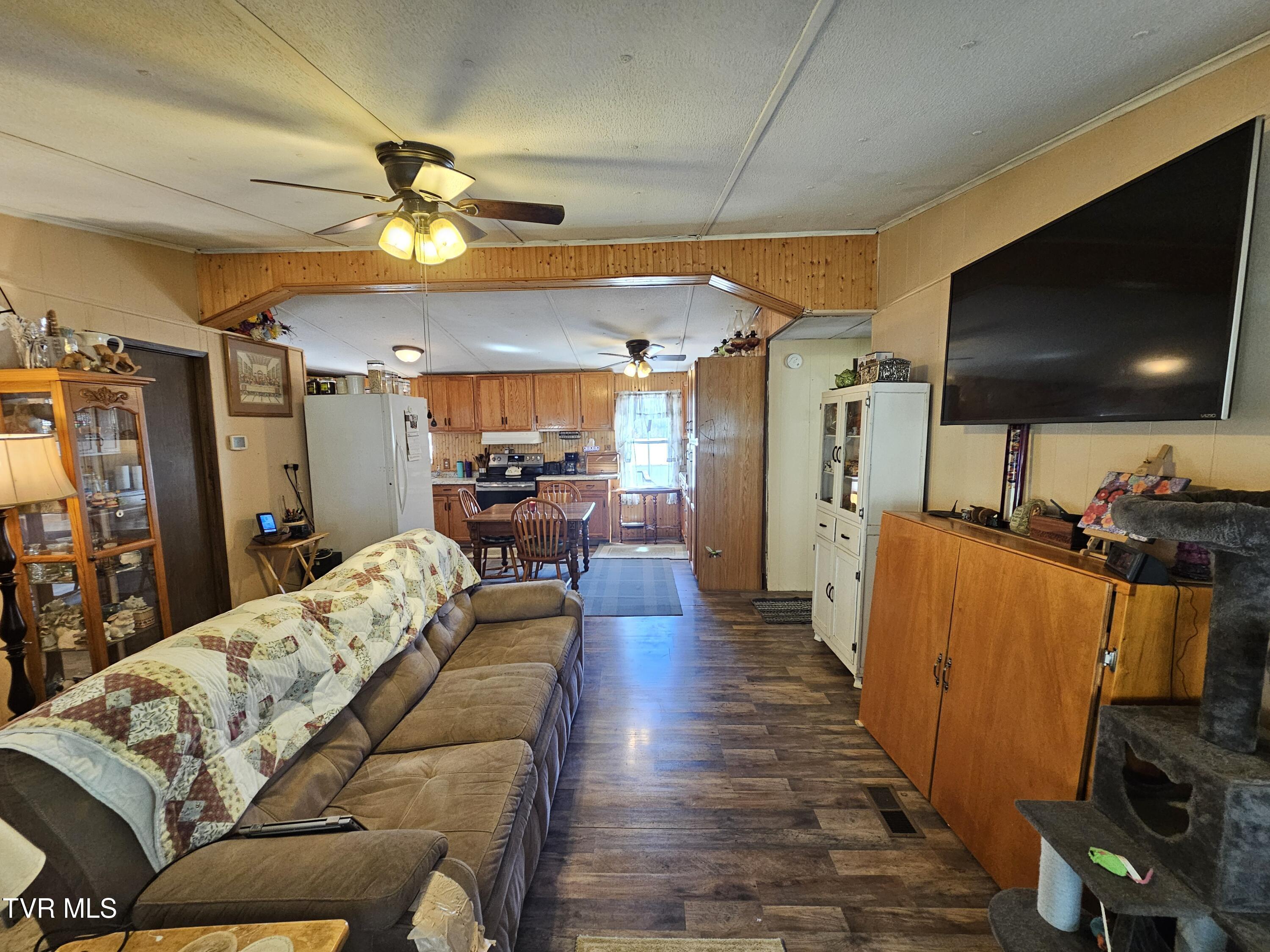 149 Doty Road, Roan Mountain, Tennessee image 12