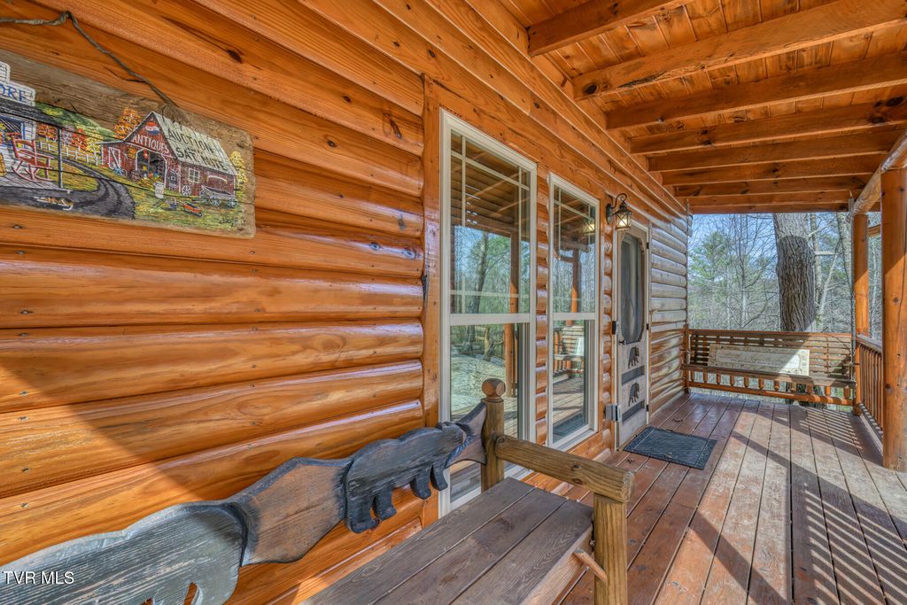 Photo of 154 State Highway 143, Roan Mountain, TN 37687 (MLS # 9983257)