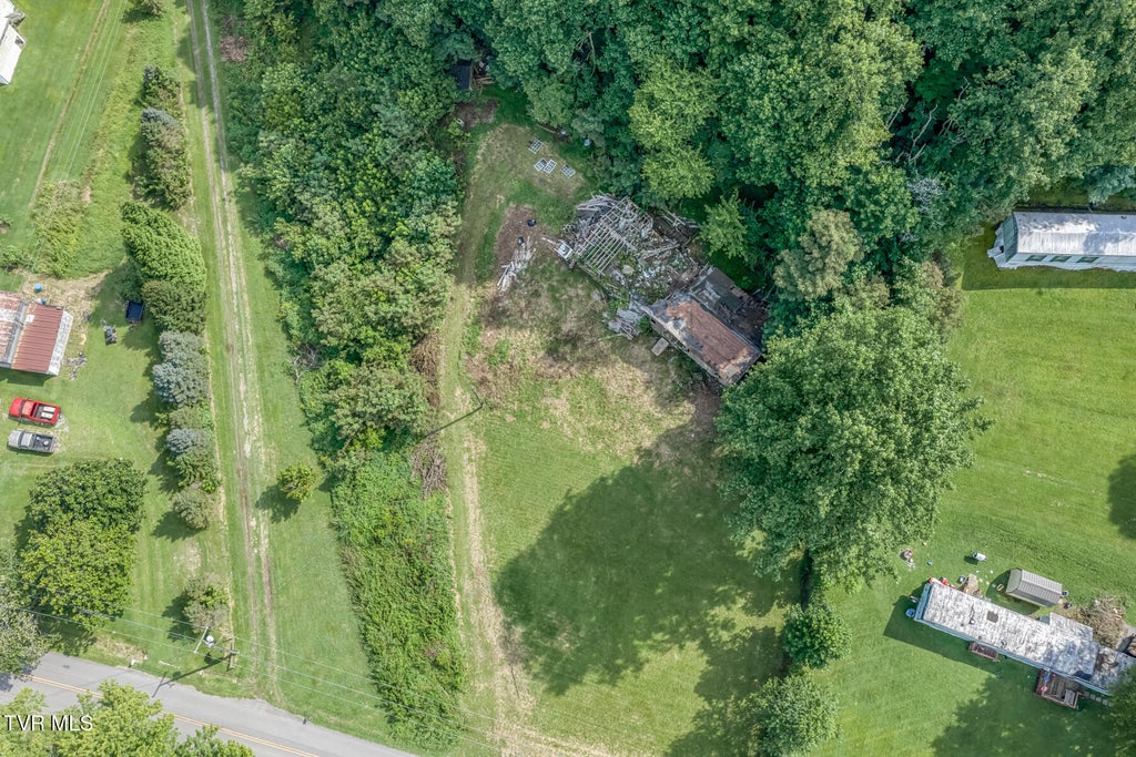 Photo of 6128 East Carters Valley Road, Hiltons, VA 24258 (MLS # 9999535)