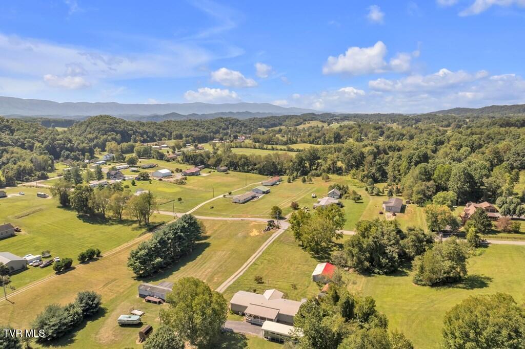 18395 Dauphin Drive, Abingdon, Virginia image 4