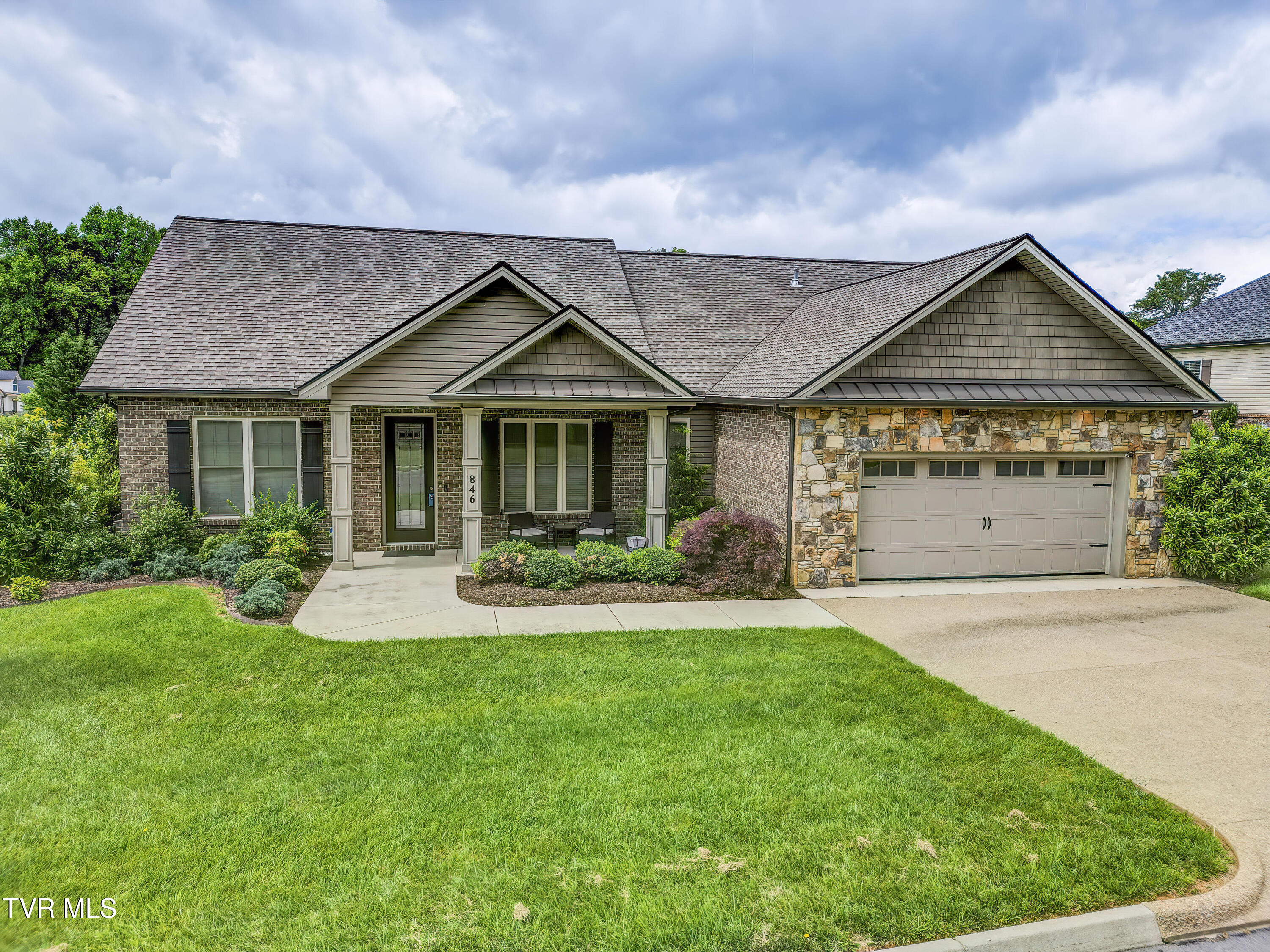 846 Vines Farm Lane, Jonesborough, Tennessee image 1