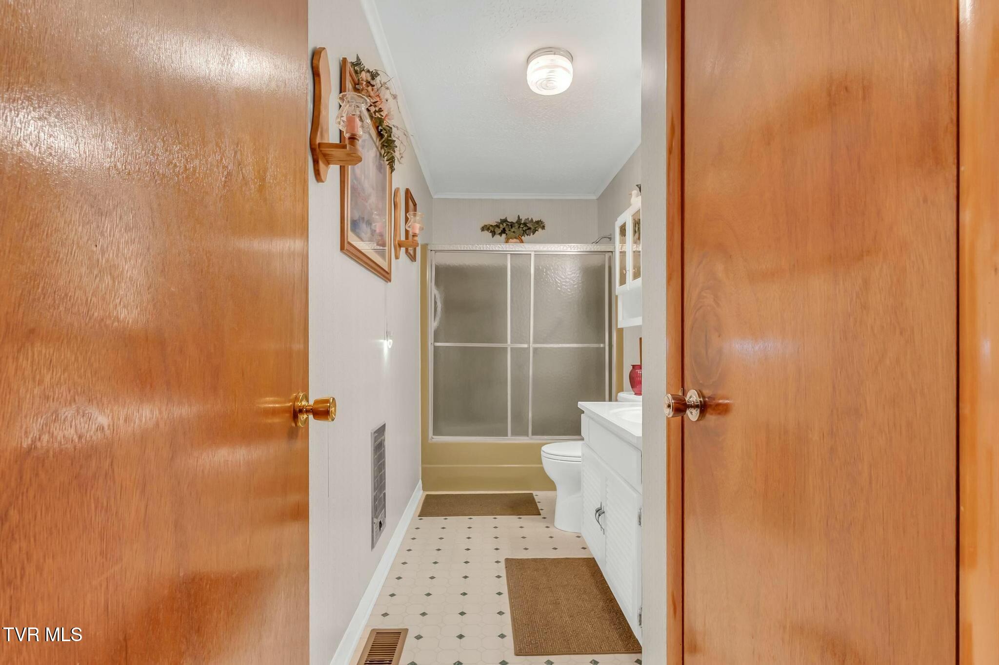 16044 Hamilton Street, Mendota, Virginia image 20