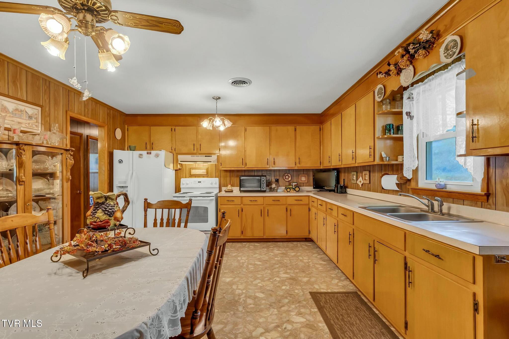 16044 Hamilton Street, Mendota, Virginia image 12