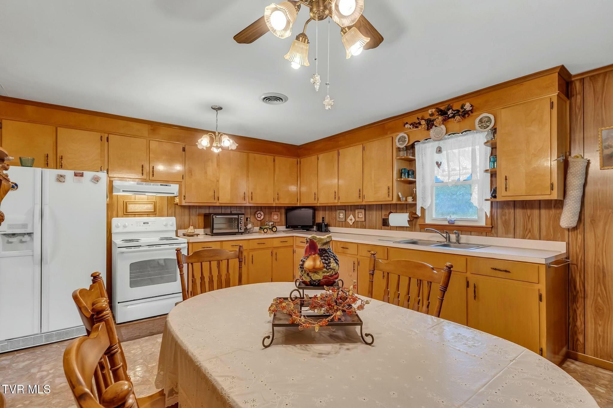 16044 Hamilton Street, Mendota, Virginia image 13