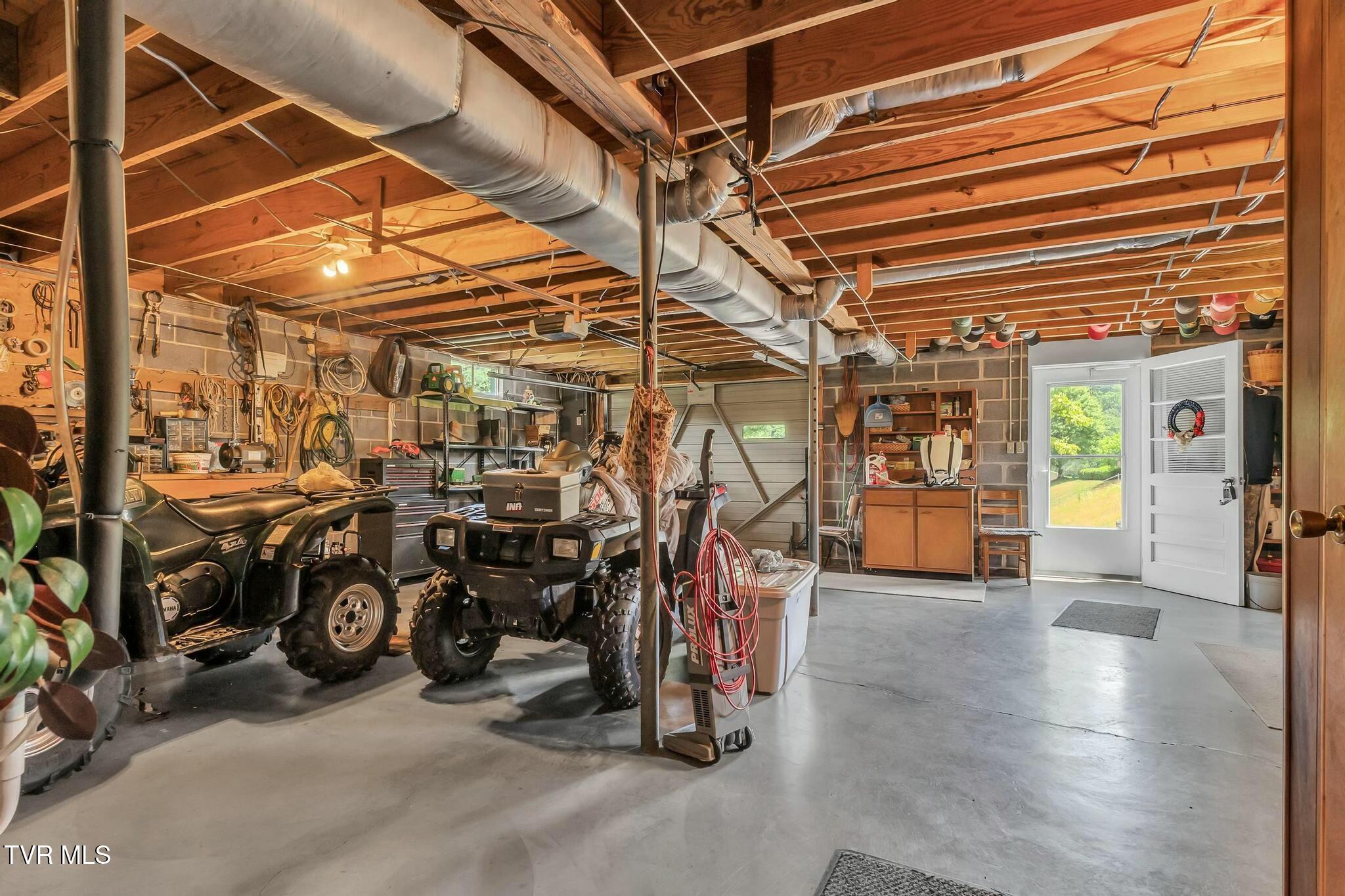 16044 Hamilton Street, Mendota, Virginia image 34