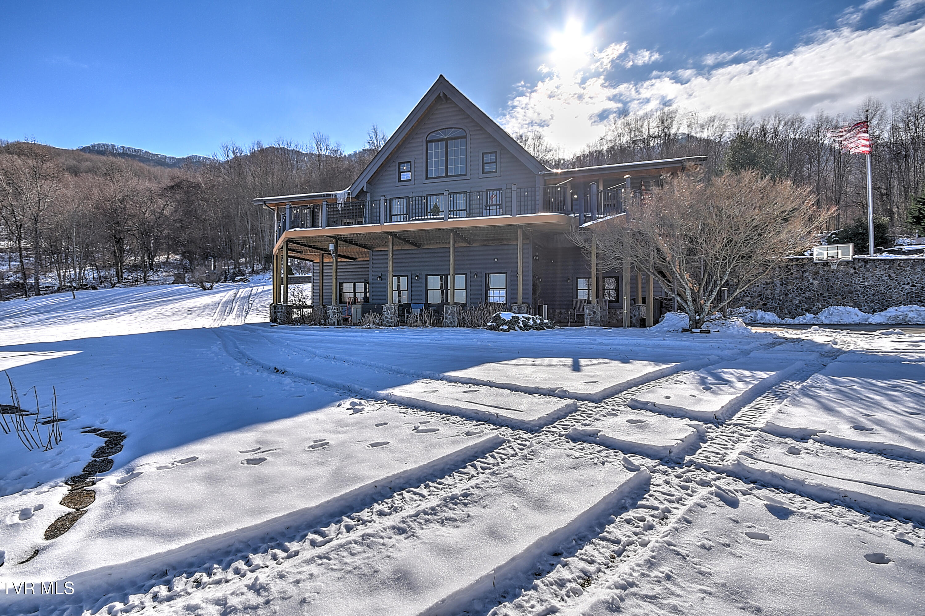 72 Mountain Heights Road, Lebanon, Virginia image 3