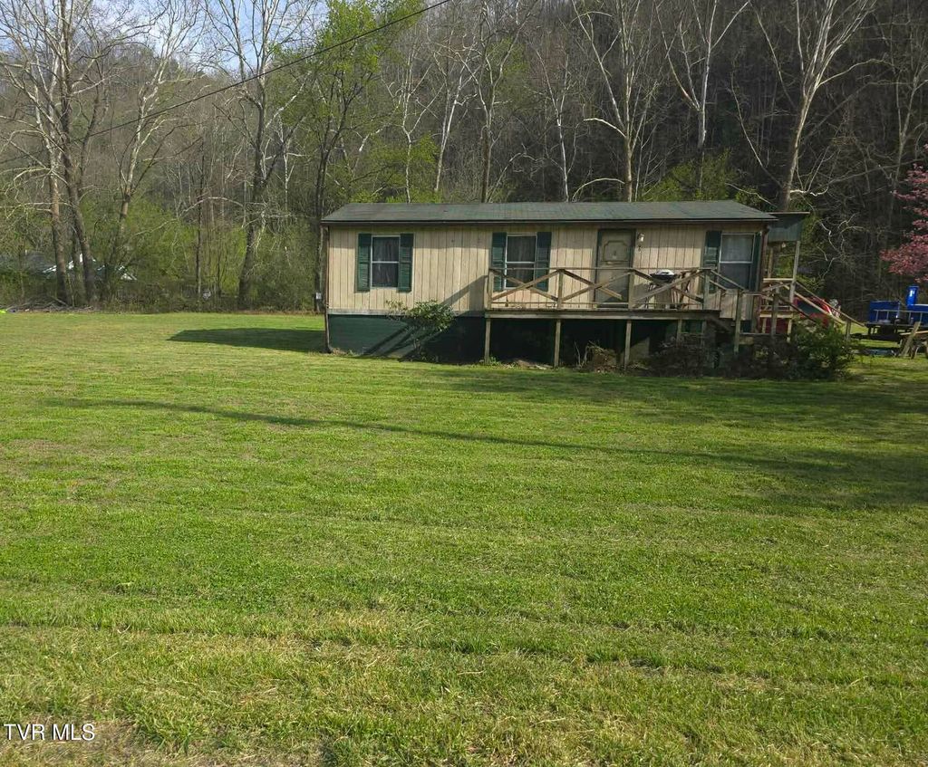 Photo of 90 Railroad Avenue, Saint Paul, VA 24283 (MLS # 9994003)