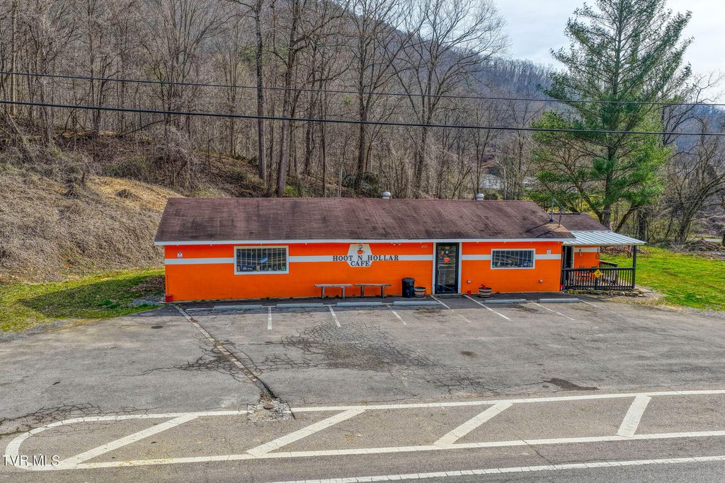 Photo of 2123 Highway 70n, Rogersville, TN 37857 (MLS # 9992092)