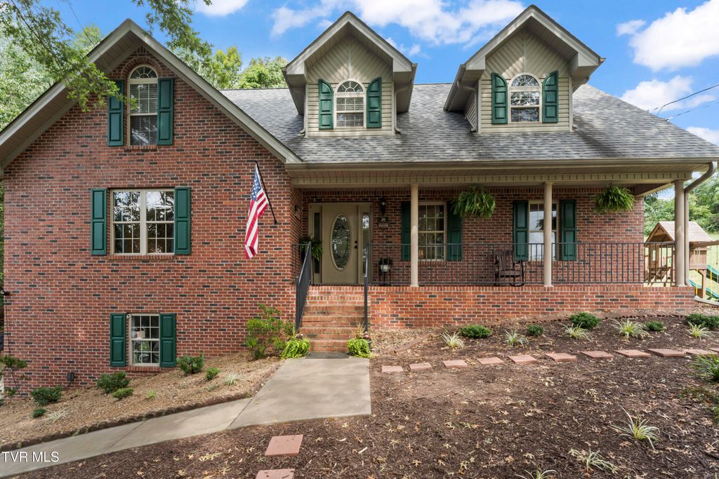 Photo of 3835 High Oak Drive, Morristown, TN 37814 (MLS # 9984066)