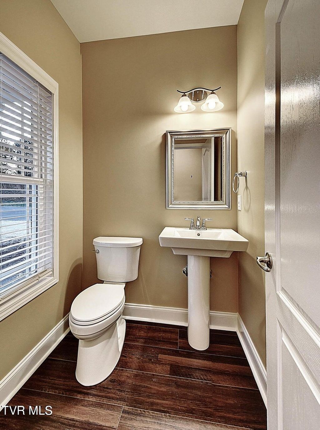 Photo of 189 Chucks Alley, Jonesborough, TN 37659 (MLS # 9991236)