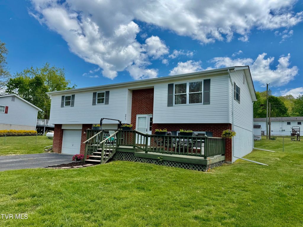 Photo of 277 Nevada Street, Bristol, VA 24201 (MLS # 9994286)