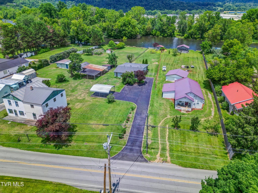 Photo of 1399 Broad Street, Elizabethton, TN 37643 (MLS # 9997386)