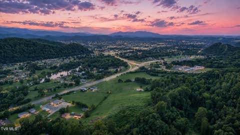 Photo of 143 Highway 91, Elizabethton, TN 37643 (MLS # 9999647)