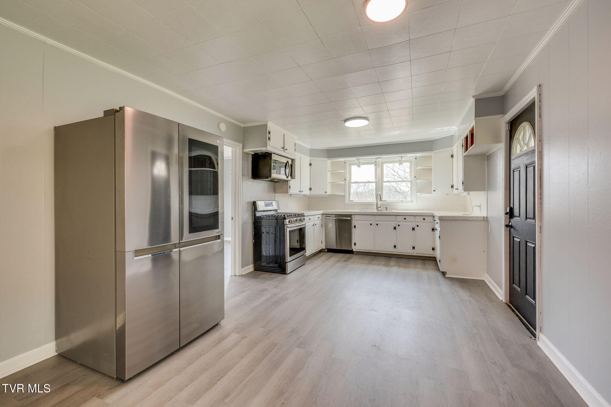 224 Old Siam Road, Elizabethton, Tennessee image 11