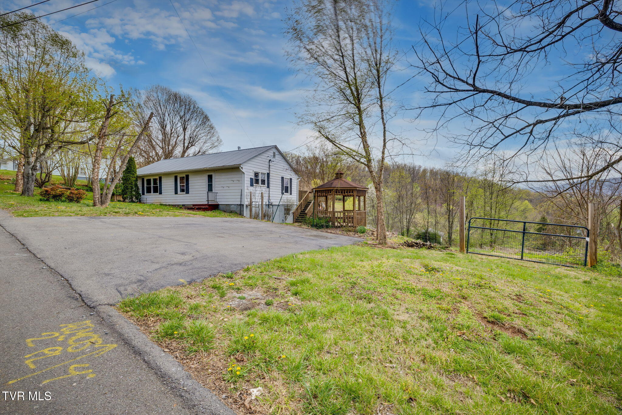 224 Old Siam Road, Elizabethton, Tennessee image 7