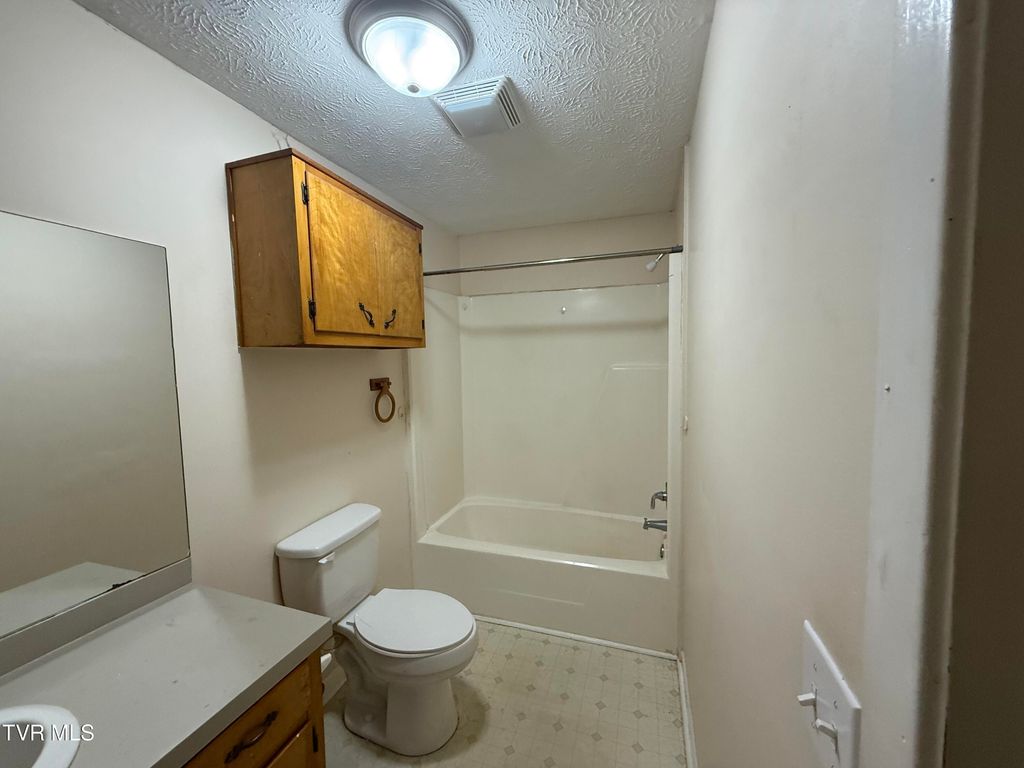 Photo of 1204 Bloomingdale Pike #1, Kingsport, TN 37660 (MLS # 9989759)