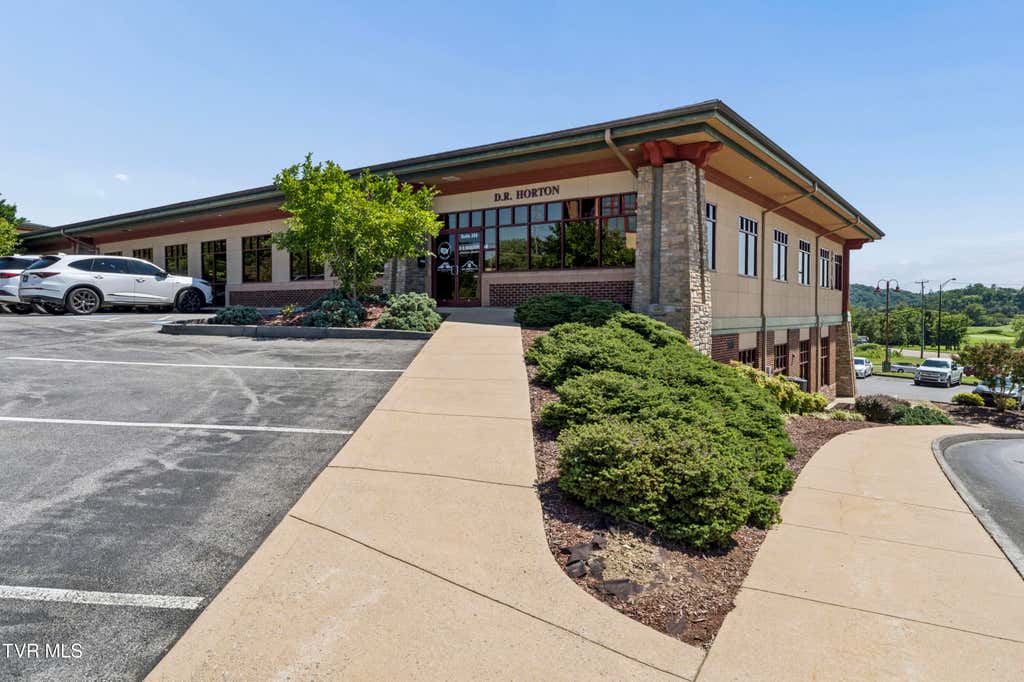 Photo of 6 Sheridan SQ #200, Kingsport, TN 37660 (MLS # 9999109)