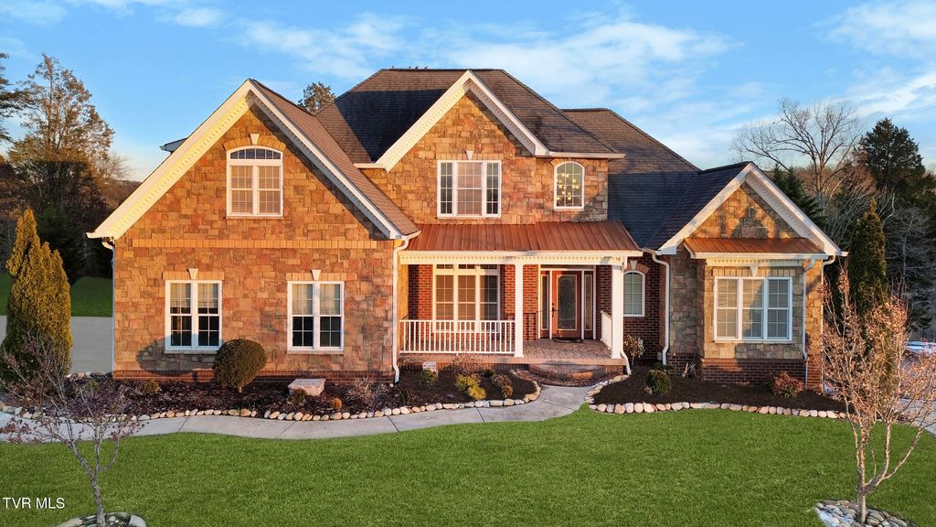 Photo of 5220 Aspen Avenue, Morristown, TN 37813 (MLS # 9986811)