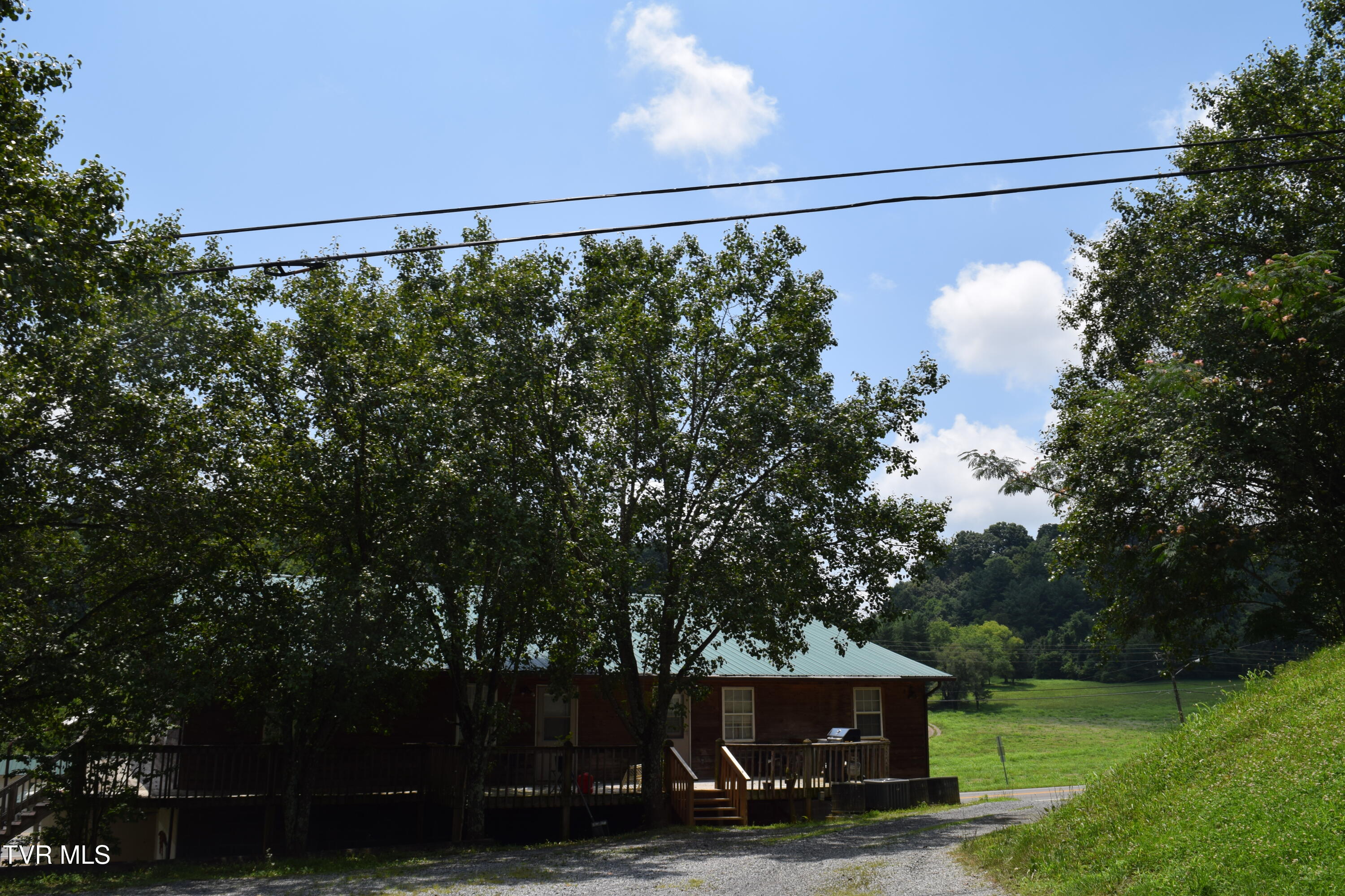1653 East Main Street