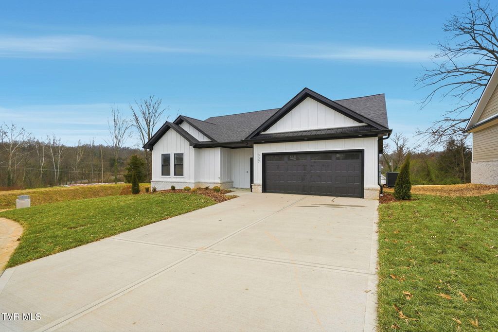 Photo of 337 Ty'S Place, Kingsport, TN 37663 (MLS # 9989530)
