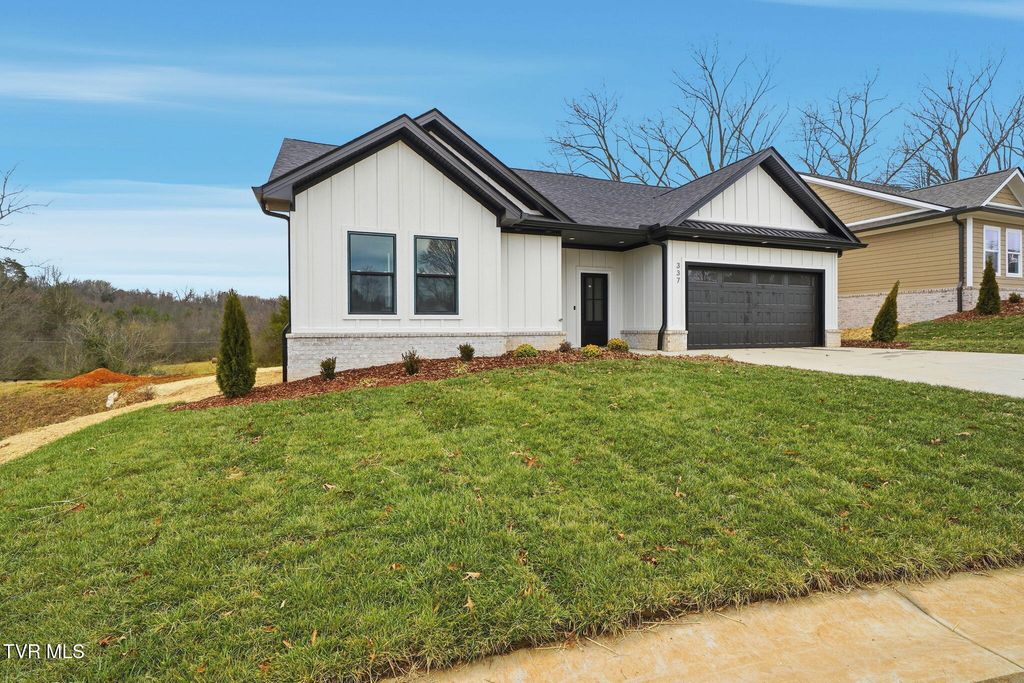 Photo of 337 Ty'S Place, Kingsport, TN 37663 (MLS # 9989530)