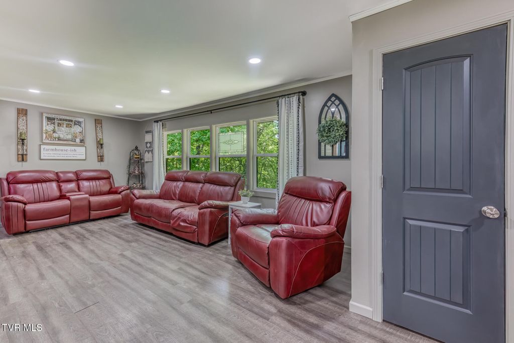 Photo of 4728 Edens View Road, Kingsport, TN 37664 (MLS # 9994317)