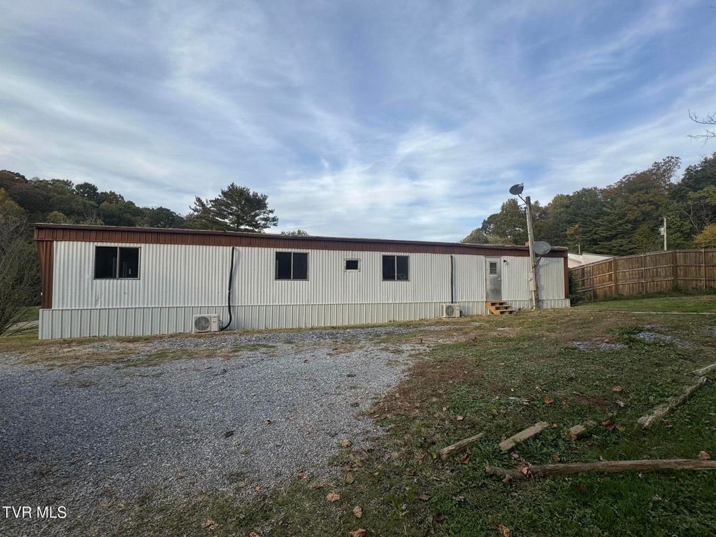Photo of 10 Pigeon Hollow Road, Afton, TN 37616 (MLS # 9988087)