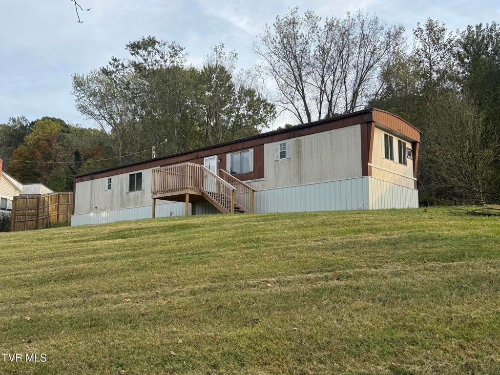 Photo of 10 Pigeon Hollow Road, Afton, TN 37616 (MLS # 9988087)