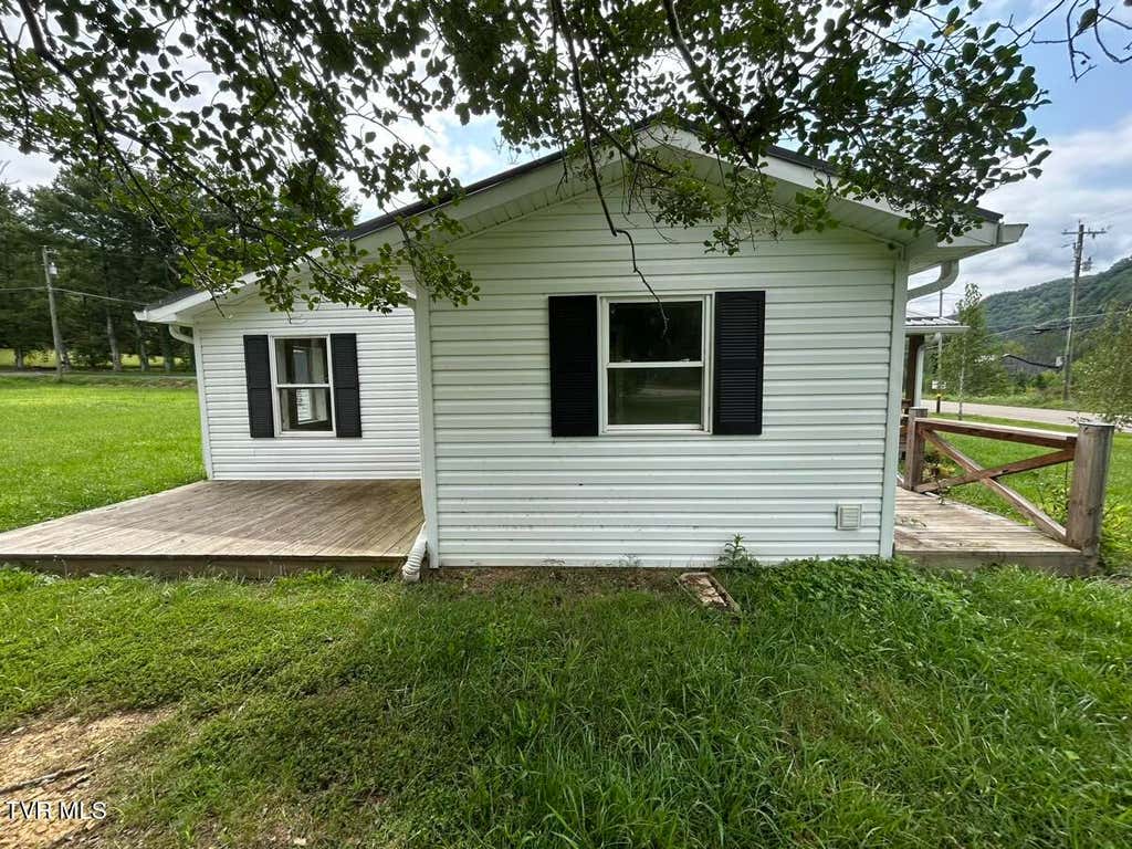 Photo of 105 Deacon Creek Road, Erwin, TN 37650 (MLS # 9999949)