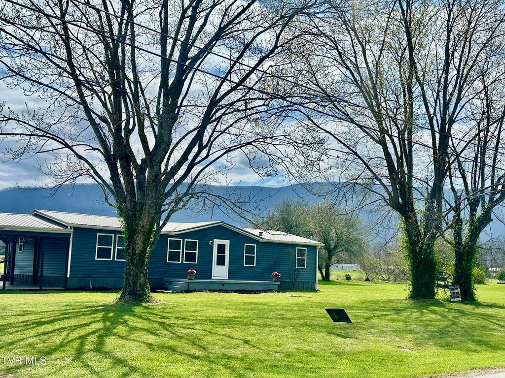 Photo of 1173 Camp Creek Road, Greeneville, TN 37743 (MLS # 9993066)