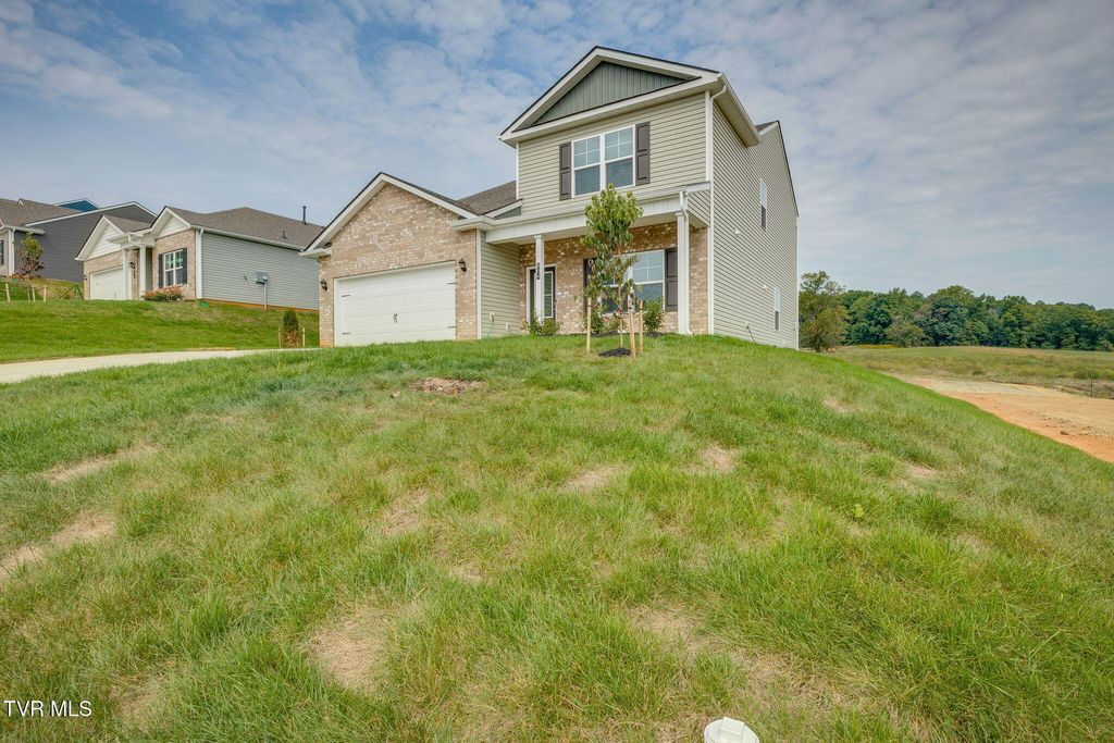 Photo of 804 Pinhoti Street, Johnson City, TN 37604 (MLS # 9992956)
