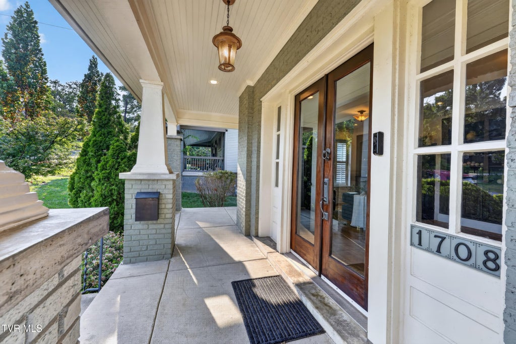 Photo of 1708 Linden Avenue, Nashville, TN 37212 (MLS # 10000107)