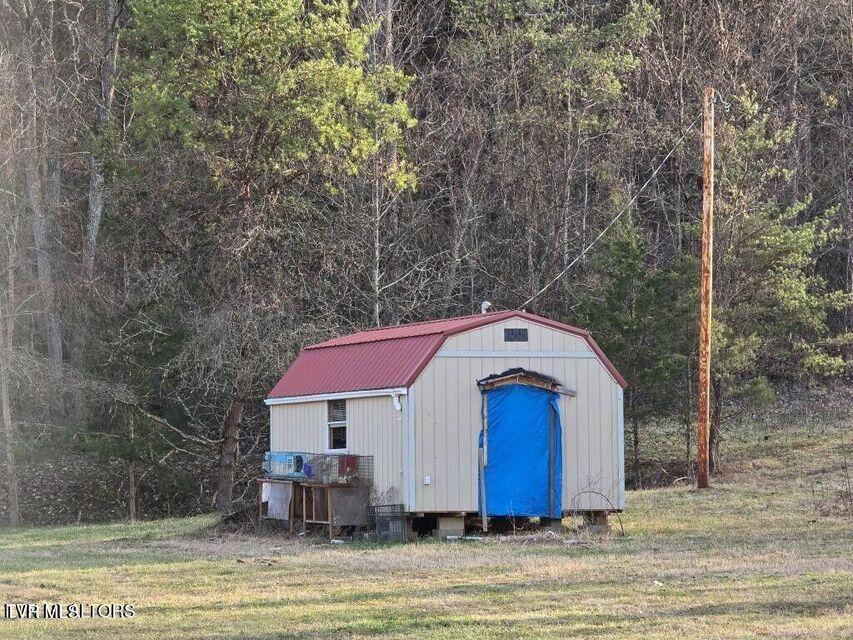 4029 Pawpaw Road, Thorn Hill, Tennessee image 4