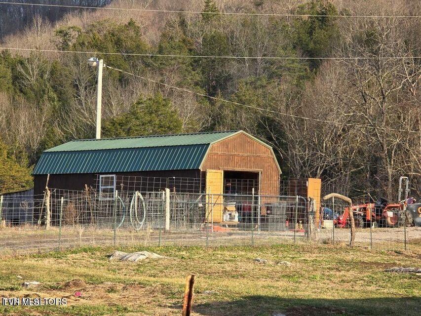 4029 Pawpaw Road, Thorn Hill, Tennessee image 5