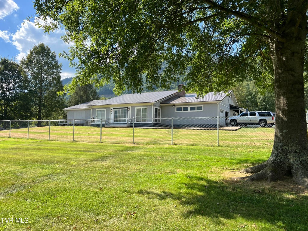 Photo of 3511 Sunray Lane, Big Stone Gap, VA 24219 (MLS # 10000505)