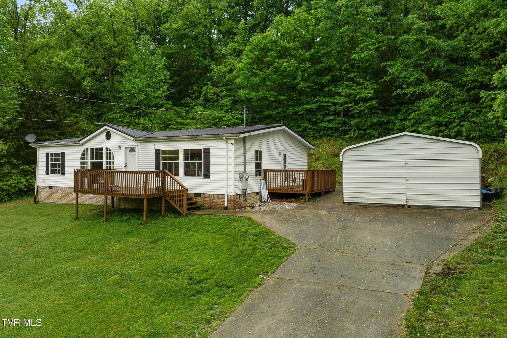 250 Dogwalk Road