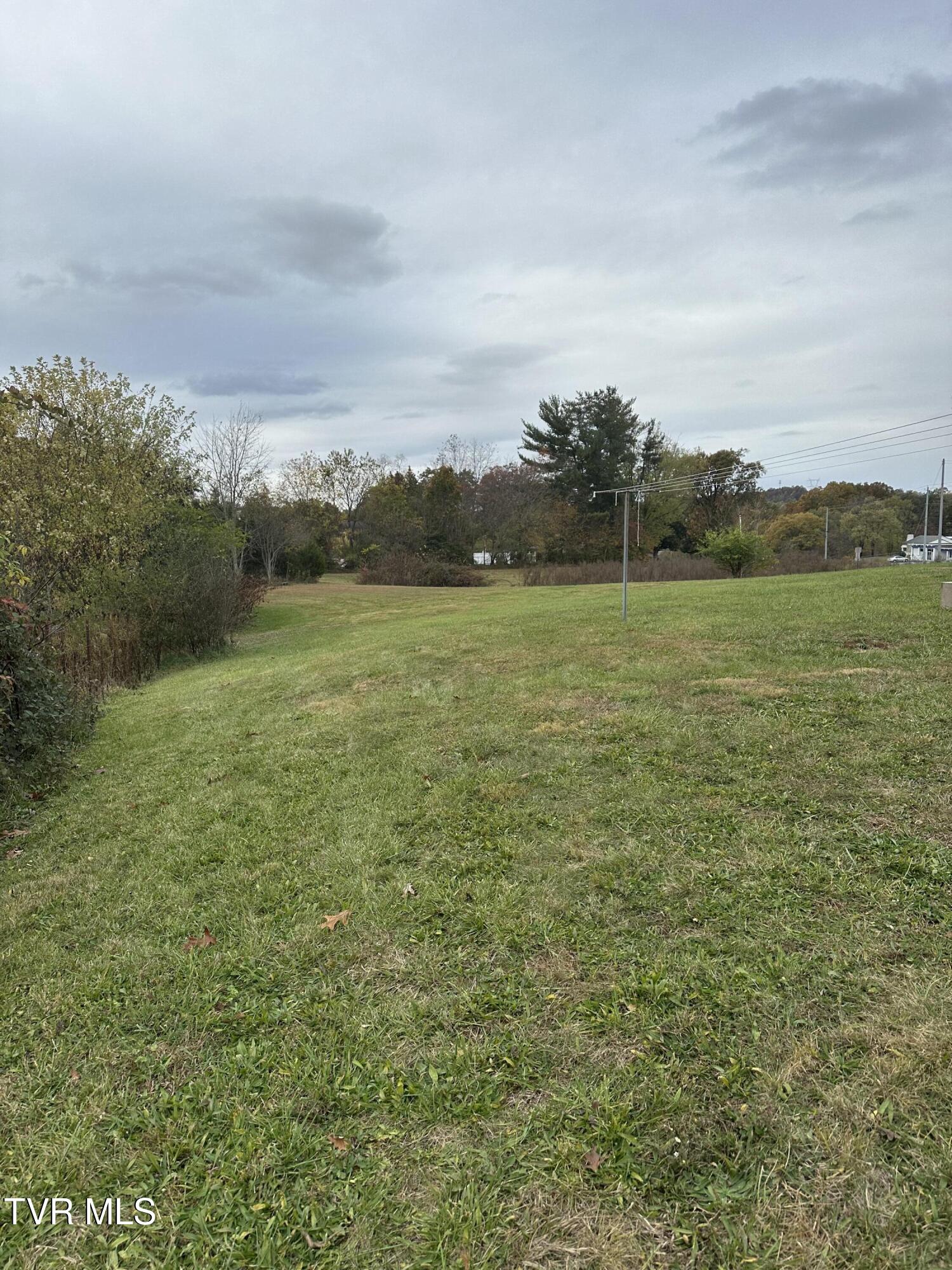 5207 North Roan Street