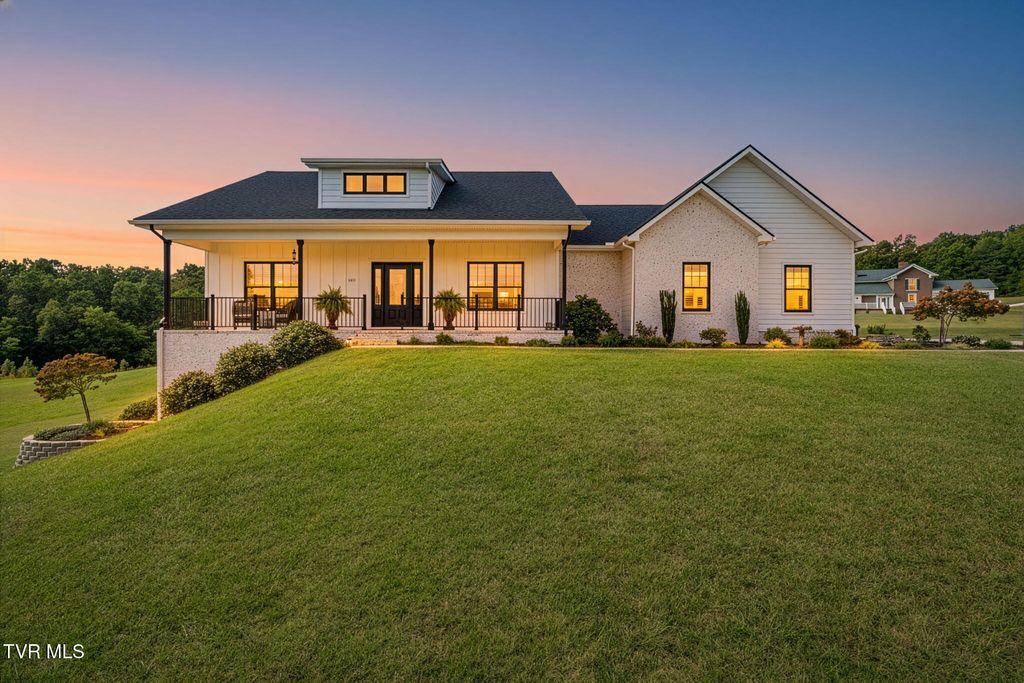 Photo of 58 Links View Drive, Greeneville, TN 37743 (MLS # 9986651)