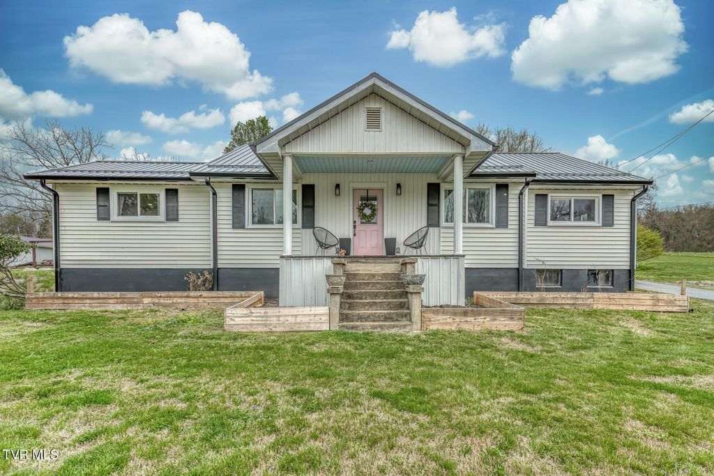 Photo of 1005 &amp; 1009 Island Road, Blountville, TN 37617 (MLS # 9993019)
