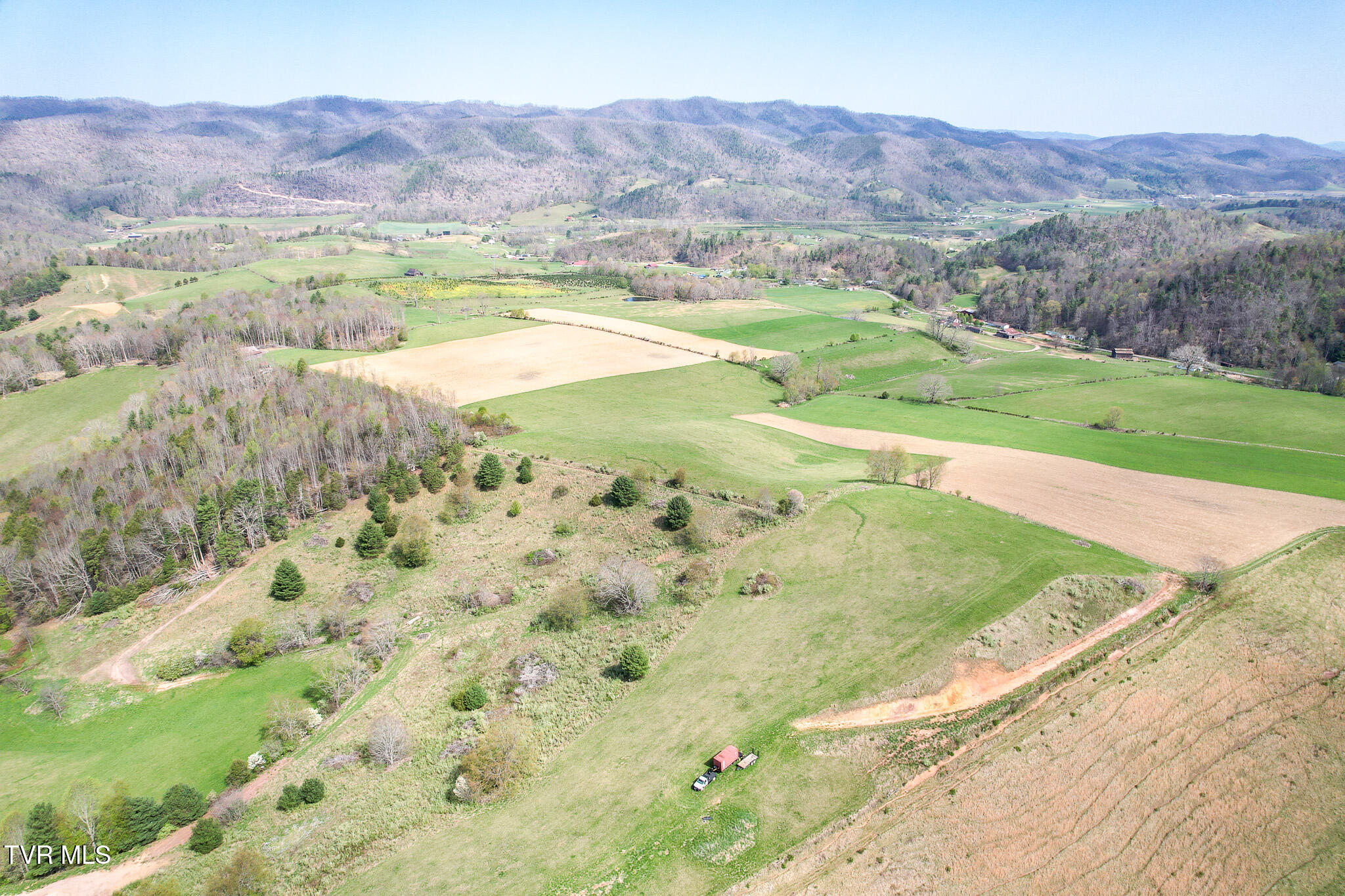 887 Mill Creek Road, Mountain City, Tennessee image 36