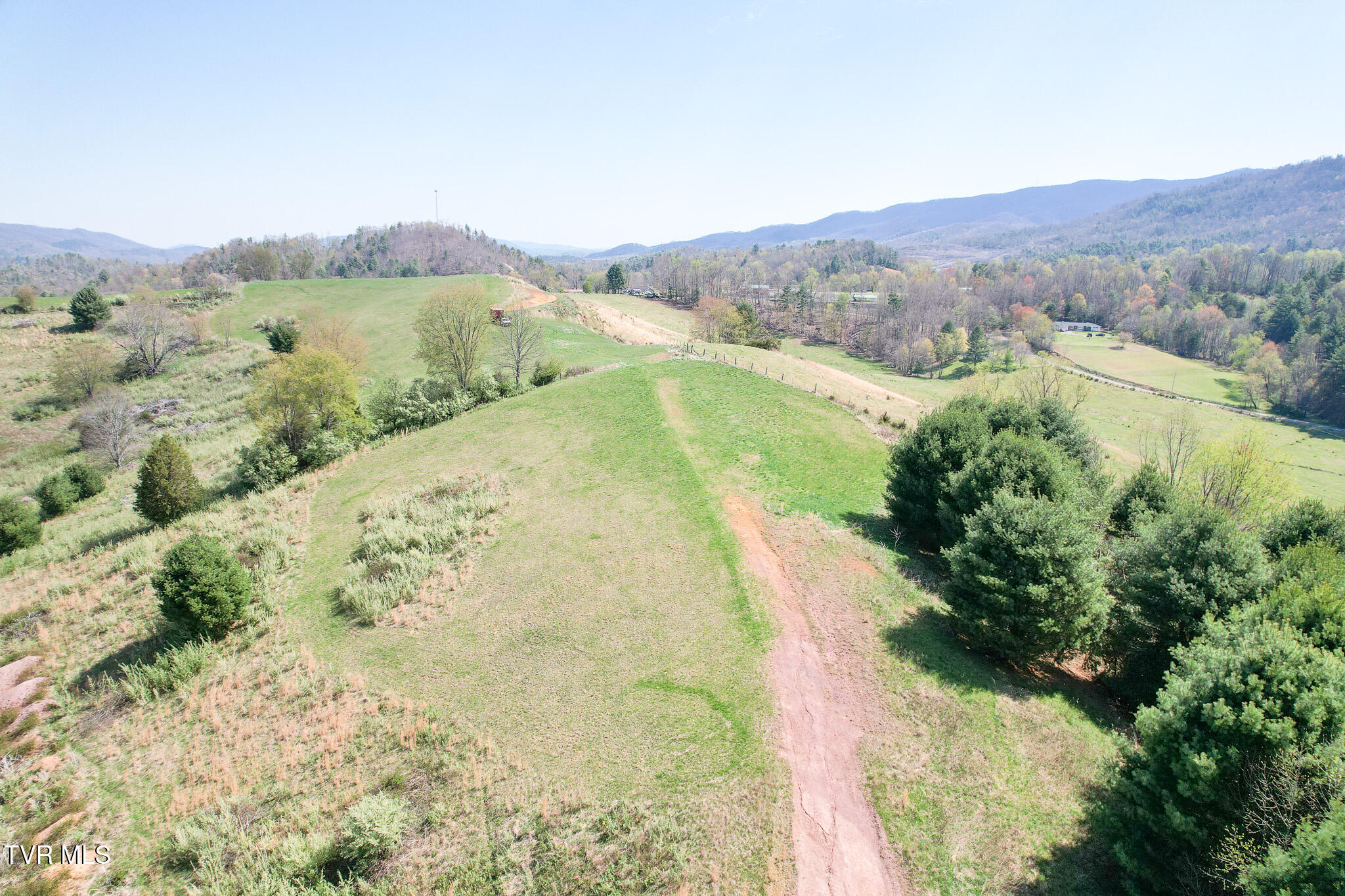 887 Mill Creek Road, Mountain City, Tennessee image 21